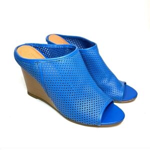 Kenneth Cole Cobalt Blue Wedge Leather Sandals ~ Size 9